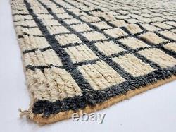 Moroccan Boujaad Handmade Rug 6'5x9'5 Berber grid Black Wool Tribal Area Carpet